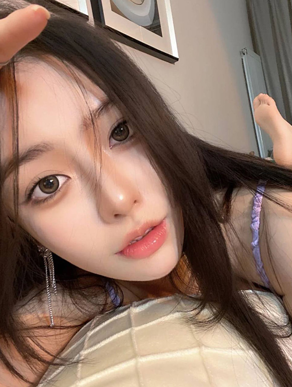 广州陪玩妹子质检员泡芙小姐姐